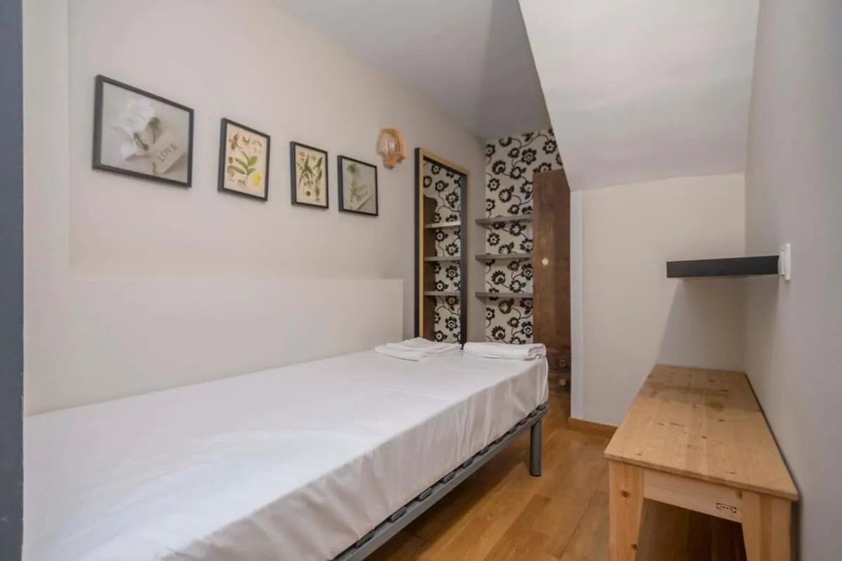Appartement Bright And Modern Duplex With Terrace In Eixample District P2 à Barcelone Espagne